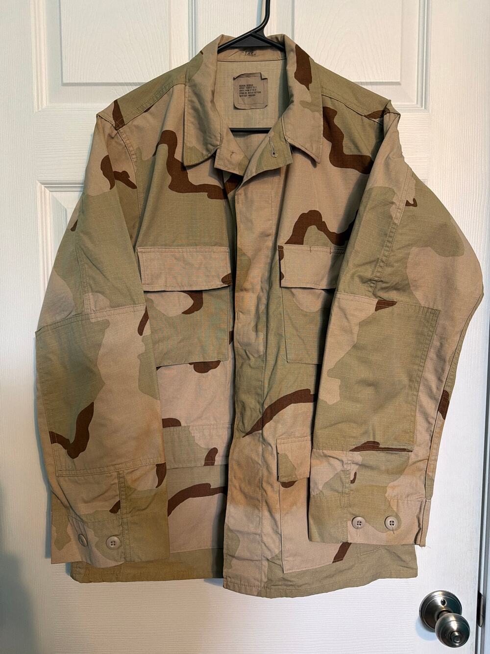 Men’s Medium-Regular Desert Storm jacket & hat